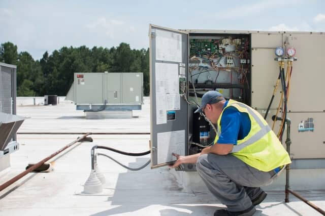 Commercial HVAC maintenance service